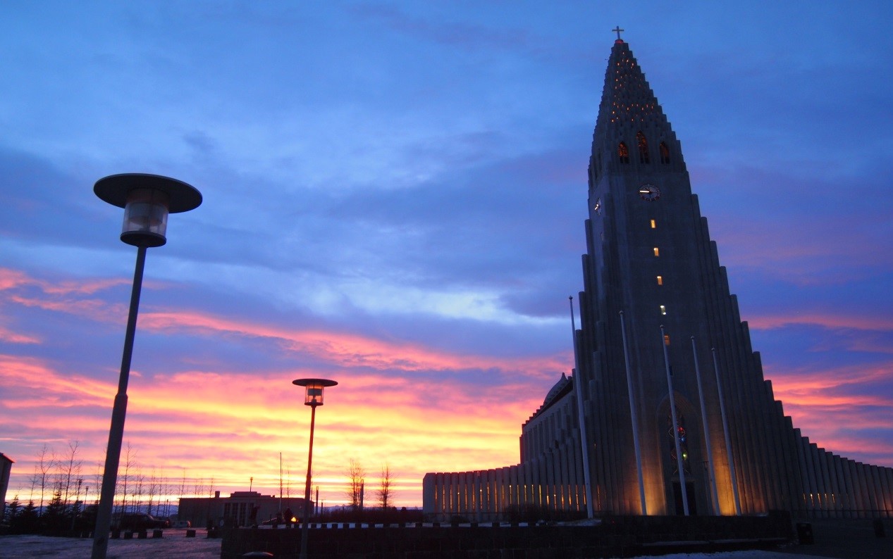 自分好みの教会を探せ アイスランドで教会ハンティング Trip S トリップス