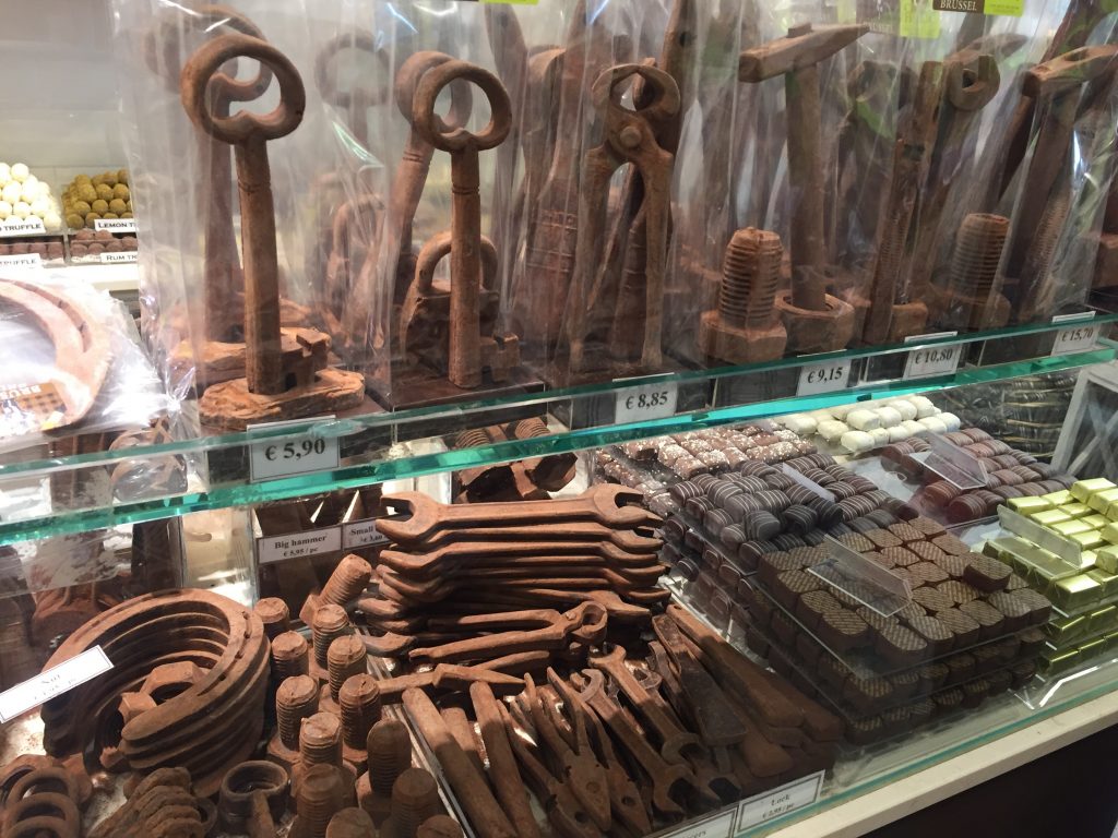 チョコレート大国・ベルギーのつい買いすぎるチョコ屋さんはこちらです！