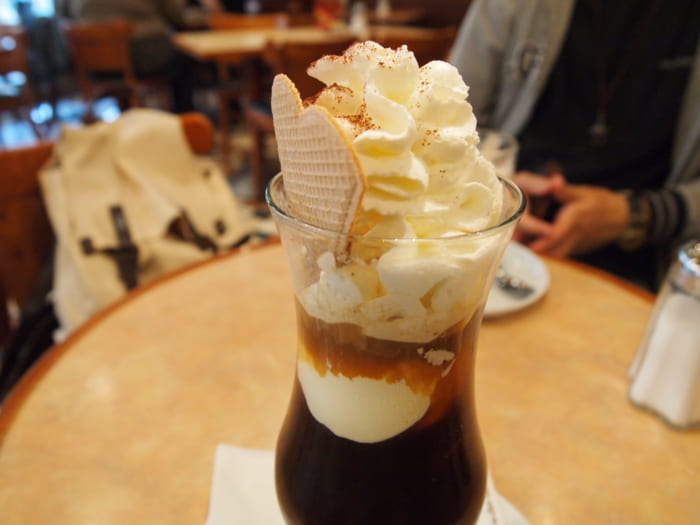 アイスカフェにご用心