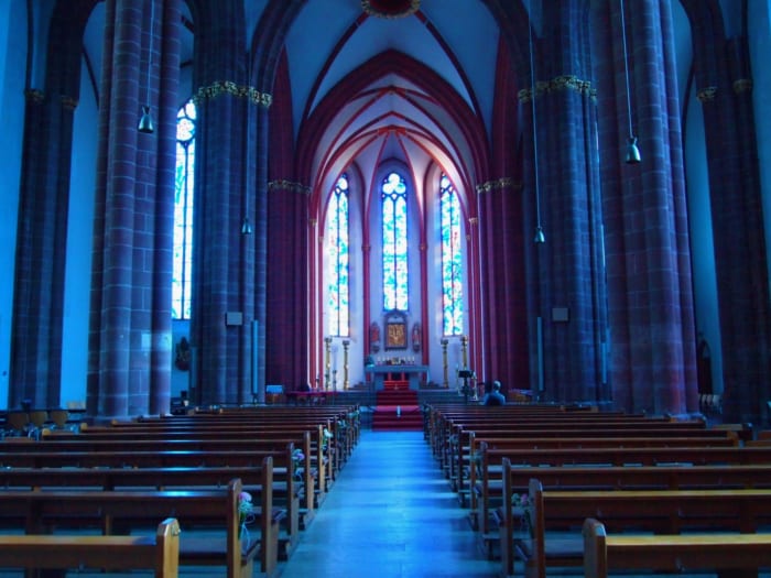 真っ青な教会がドイツにある Trip S トリップス