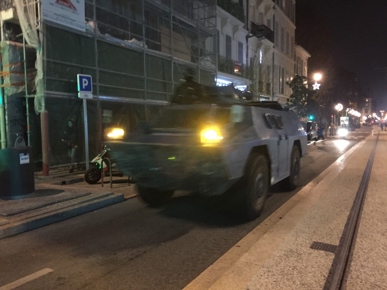 戦車が街にやってくる