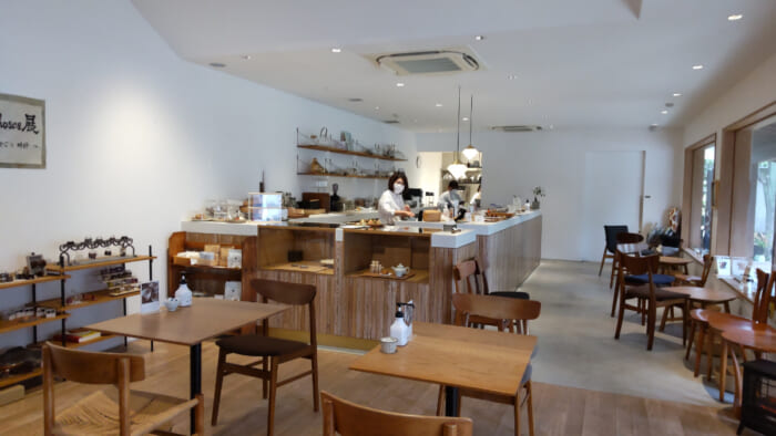 京都の老舗和菓子店　「鶴屋吉信」若者向けのお洒落なカフェ『tubara cafe』