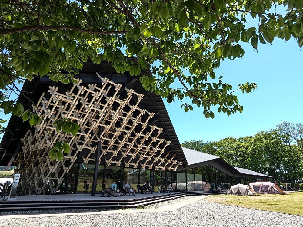 「スノーピークランドステーション白馬」世界的建築家の隈研吾氏が意匠設計を担当_スターバックス