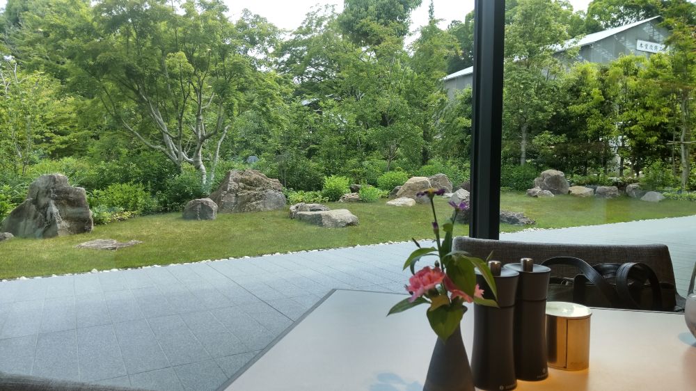 隠れ家的なホテル　ホテルオークラ京都　岡崎別邸_静かに朝食を楽しめるホテル