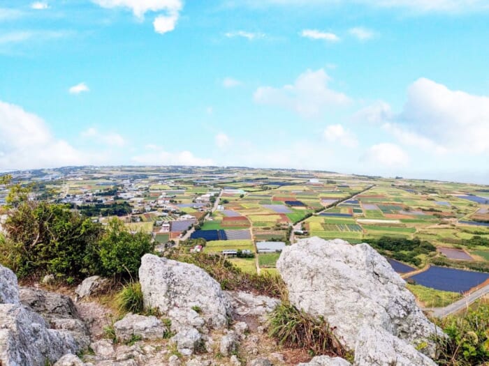 沖縄本土からフェリーで30分の離島！あのトンガリ山“伊江島タッチュー”に登ってみた