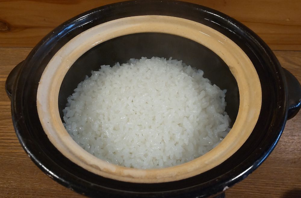 土鍋で炊いた1合のお米が主役のレストラン！白米好きにはたまらないレストラン