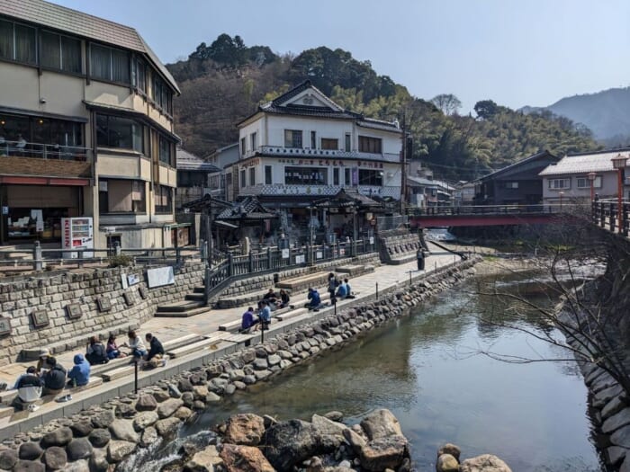 日本海に近い山間部にある兵庫県・湯村温泉で温泉グルメを満喫