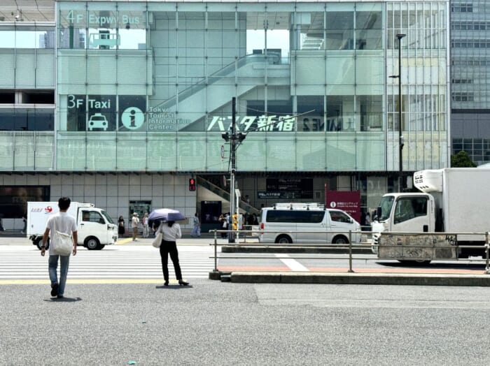 高速バスでの長距離って実際どうなの？旅ライターが夏休みに東京～名古屋間を移動してみた_バスタ新宿