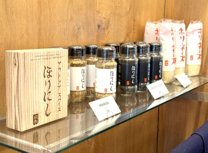 台東区柳橋にあるカフェ「Pretty Good」さん。ホテルに併設したおしゃれなカフェで、看板商品のドーナツ