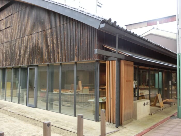 房具の老舗　鳩居堂本店・別館で楽しむレターバイキング