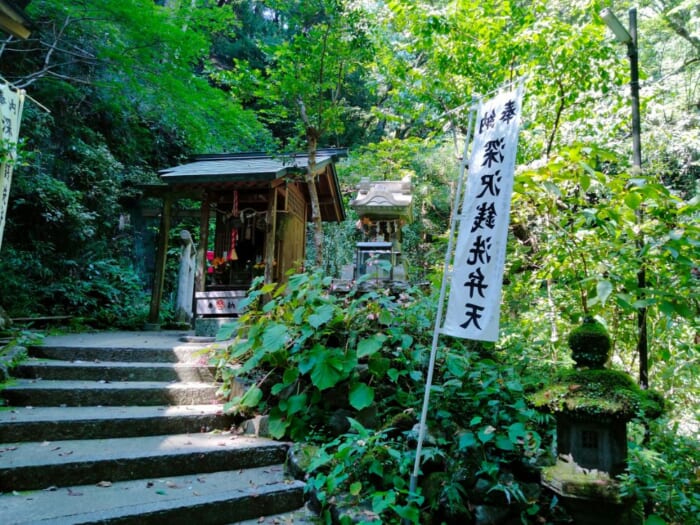 わずか3時間で箱根を満喫！箱根湯本駅周辺で温泉・スイーツ・レトロカフェ・パワースポット欲張り低予算日帰り旅行