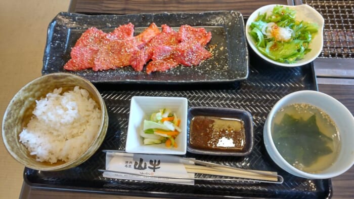 和牛の宝庫　山形　肉卸し業者直営の厳選された山形牛焼肉を食す　焼肉名匠　山牛