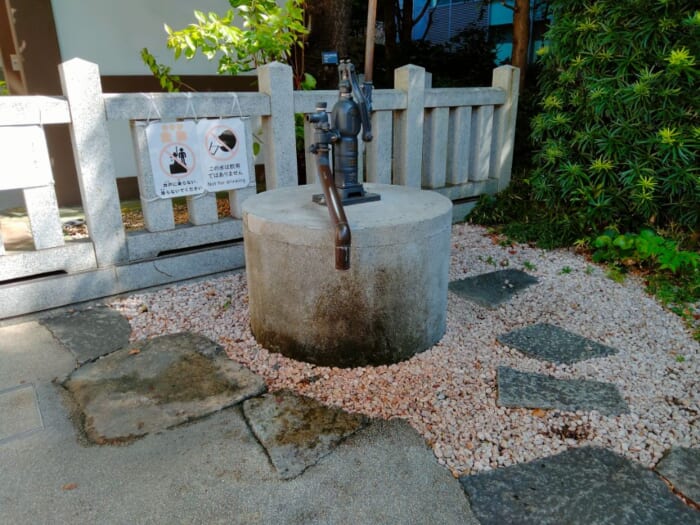 国際的なエンタメ街 六本木のパワースポット―龍土神明宮天祖神社＆朝日神社