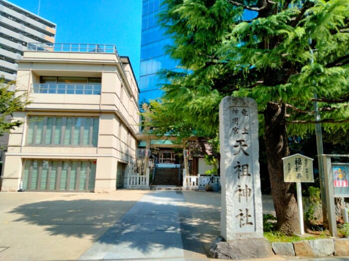 国際的なエンタメ街 六本木のパワースポット―龍土神明宮天祖神社＆朝日神社