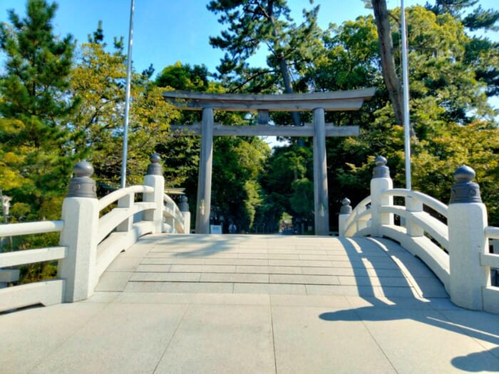 八方除けで開運体質になれる！？関東の守護神「寒川神社」へ行ってきた