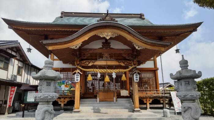 巳年に訪れたい　日本で唯一の生息地　岩国　白蛇を祀る白蛇神社