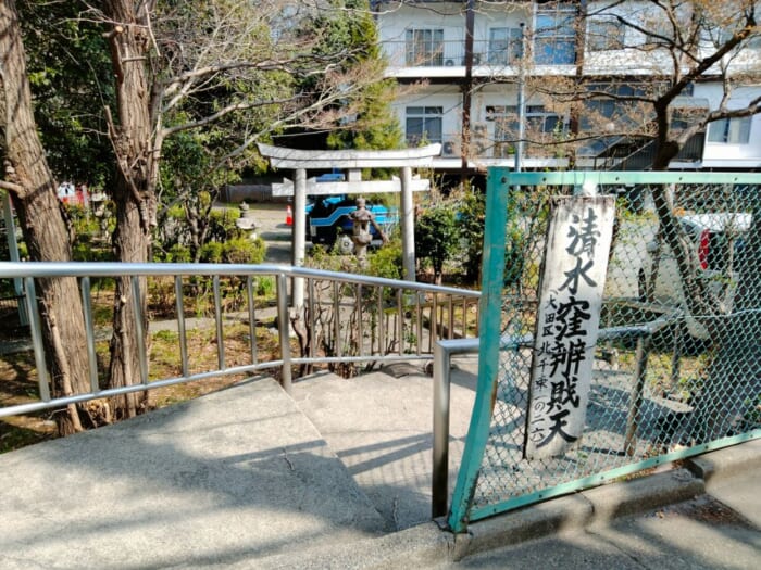 行列ができるパワースポット・蛇窪神社だけじゃない! 東京の穴場弁財天―清水窪弁財天&洗足池厳島神社