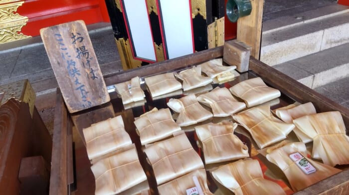 山中に鎮座する絢爛豪華な社殿が見応え抜群 津和野のお稲荷さん 太皷谷稲成神社がすごかった!