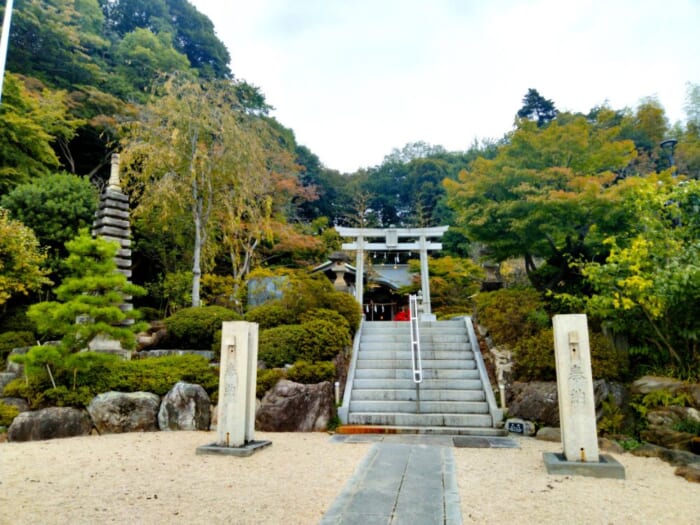 巳年にオススメ!中央線沿線の縄文の森と湧水に守られた弁財天二社―「貫井弁財天」&「下弁財」