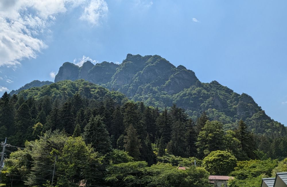 絶景と豪華絢爛な建築！ 見応え十分な妙義神社