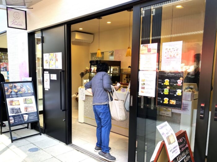 国宝城を目指しながら飲食を楽しもう! 写真映えグルメの宝庫・犬山城下町「昭和横丁」を散策