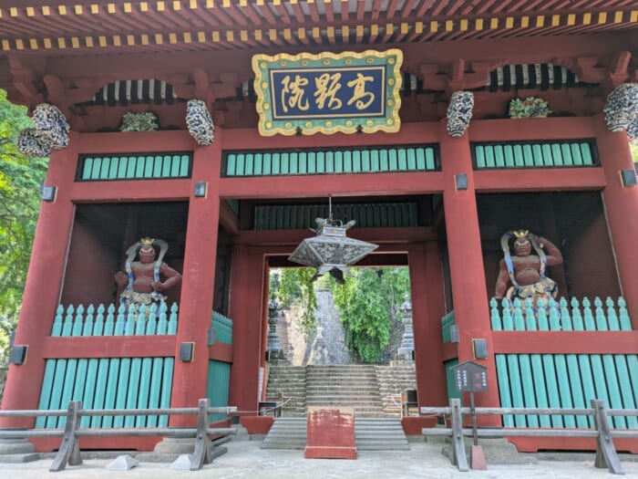 絶景と豪華絢爛な建築！ 見応え十分な妙義神社