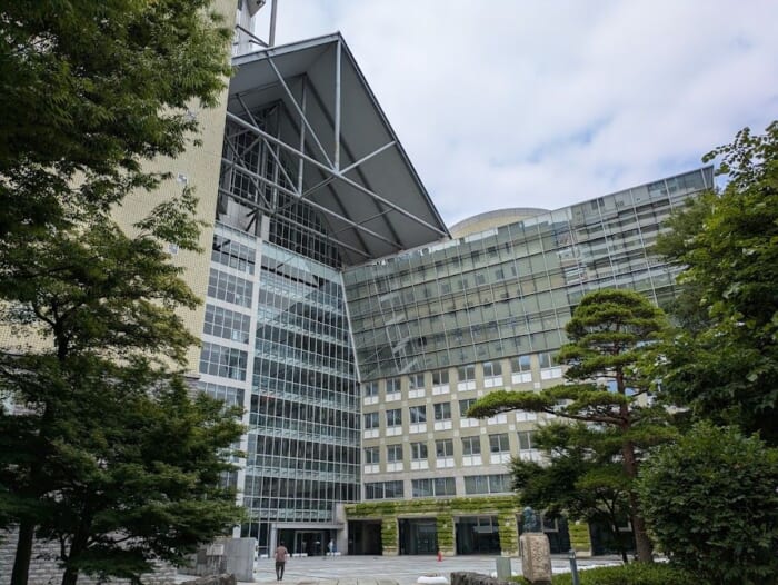 これが無料！？ 穴場の展望スポット 立山あおぐ特等席！ 富山市役所展望塔