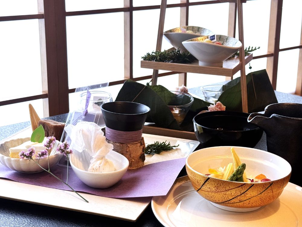 富良野の風を札幌で感じる！？ 札幌エクセルホテル東急の「和食からまつ」で楽しむラベンダー香る和のアフタヌーンティー