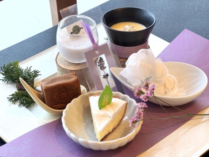 富良野の風を札幌で感じる!? 札幌エクセルホテル東急の「和食からまつ」で楽しむラベンダー香る和のアフタヌーンティー