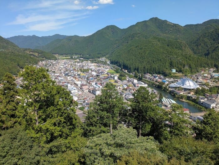 奥美濃 日本最古の木造再建城 絶景を楽しめる郡上八幡城