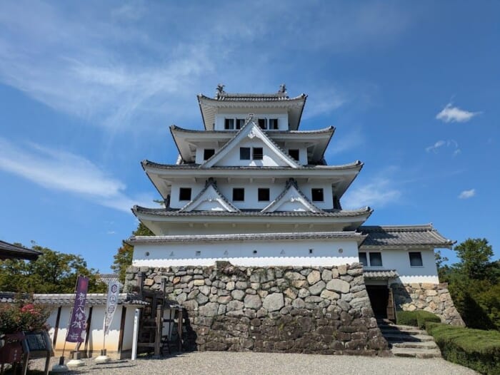 奥美濃 日本最古の木造再建城 絶景を楽しめる郡上八幡城