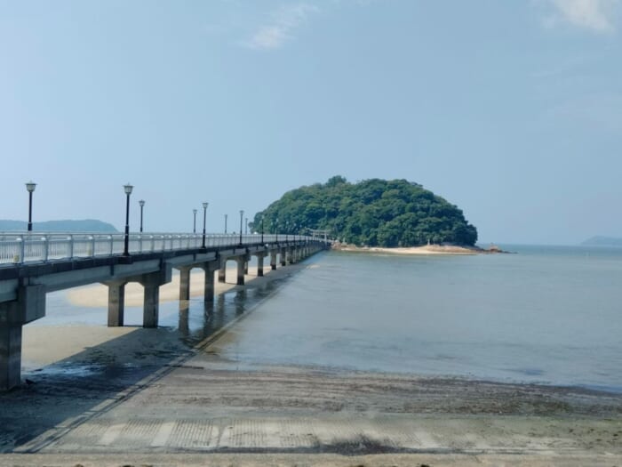 海に浮かぶ神秘の島のパワースポット―八百富神社の弁財天に開運祈願をしよう！