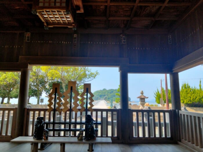 海に浮かぶ神秘の島のパワースポット―八百富神社の弁財天に開運祈願をしよう！
