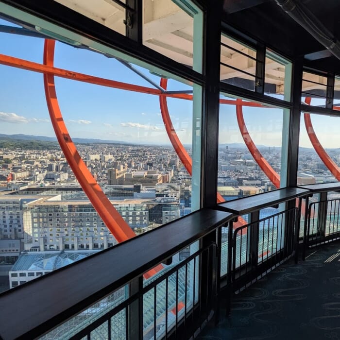 神社仏閣だけではない!京都駅に着いたらまずニデック京都タワーへ!