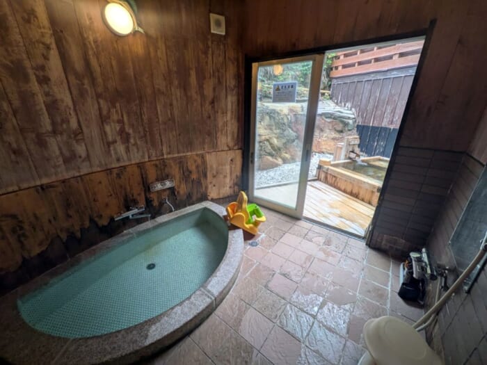 カニ・アワビ・本マグロ・鰻が食べ放題!最強コスパの「大江戸温泉物語 Premium 白浜彩朝楽」を徹底解説