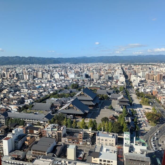 神社仏閣だけではない!京都駅に着いたらまずニデック京都タワーへ!