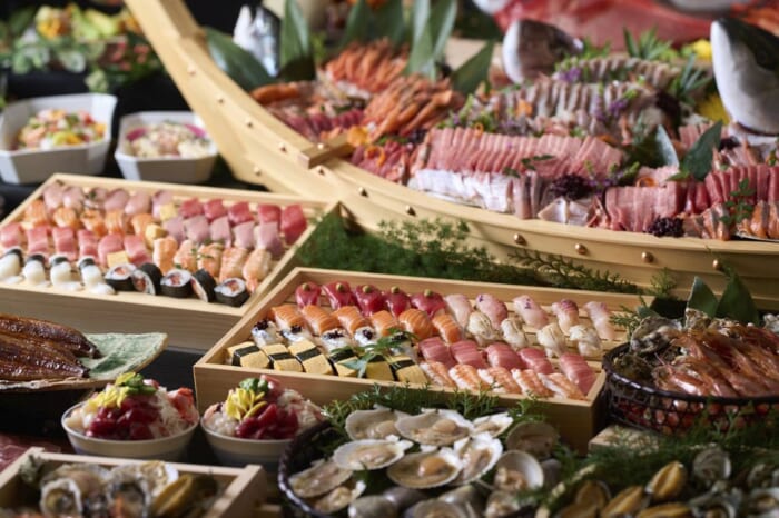 カニ・アワビ・本マグロ・鰻が食べ放題!最強コスパの「大江戸温泉物語 Premium 白浜彩朝楽」を徹底解説