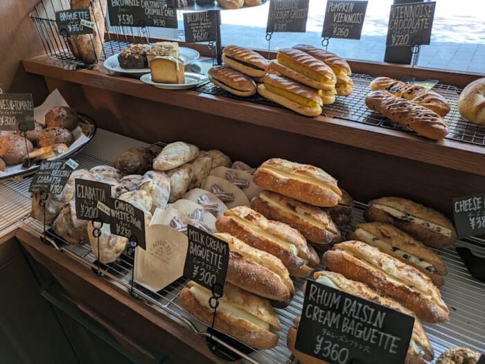 京都の個性派ベーカリー アメリカンなお洒落空間も楽しめるリノベ会社が手がけるベーカリーとは?