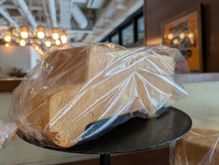 京都の個性派ベーカリー アメリカンなお洒落空間も楽しめるリノベ会社が手がけるベーカリーとは?