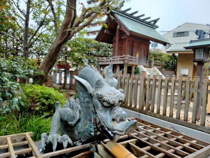 新宿に潜む静寂の異世界系パワースポット―西向天神社と抜弁天