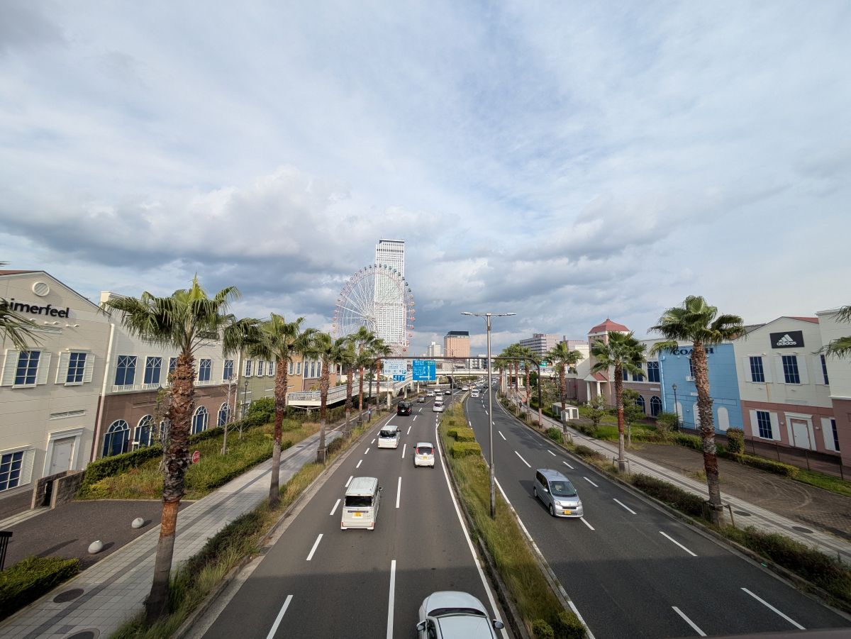 関空で時間が余ったら隣のりんくうタウン駅へ! ショッピングとビーチを満喫
