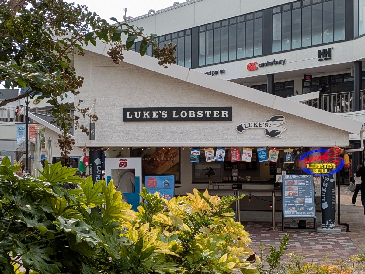 関空で時間が余ったら隣のりんくうタウン駅へ! ショッピングとビーチを満喫