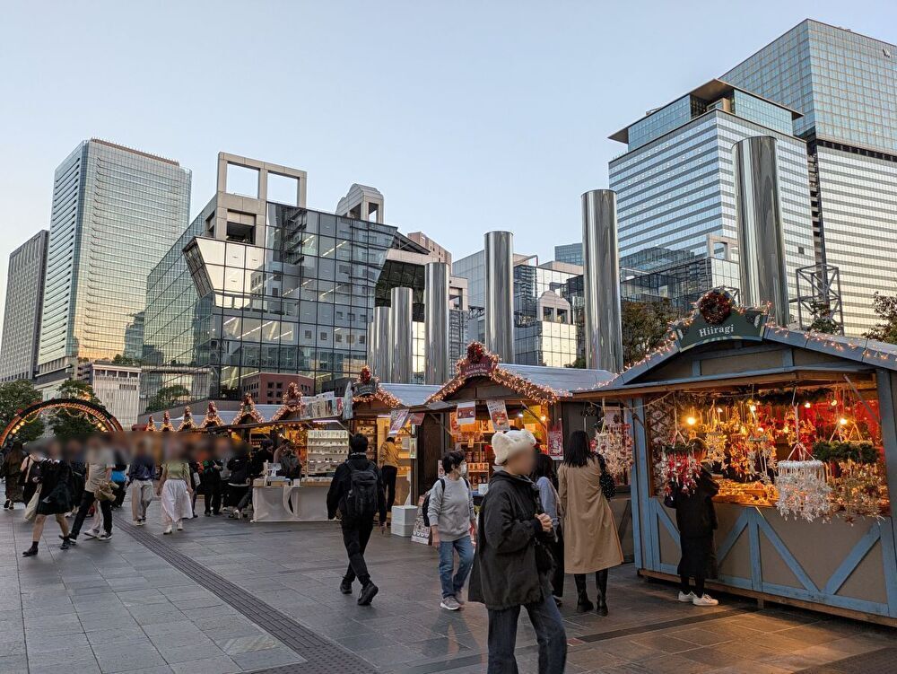 ウェスティンホテル大阪のクリスマスアフタヌーンティーと梅田スカイビルのクリスマスマーケット