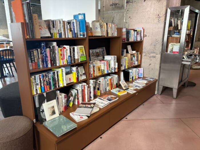 都会の真ん中で本に出会う、『文喫』で味わう静かな余白