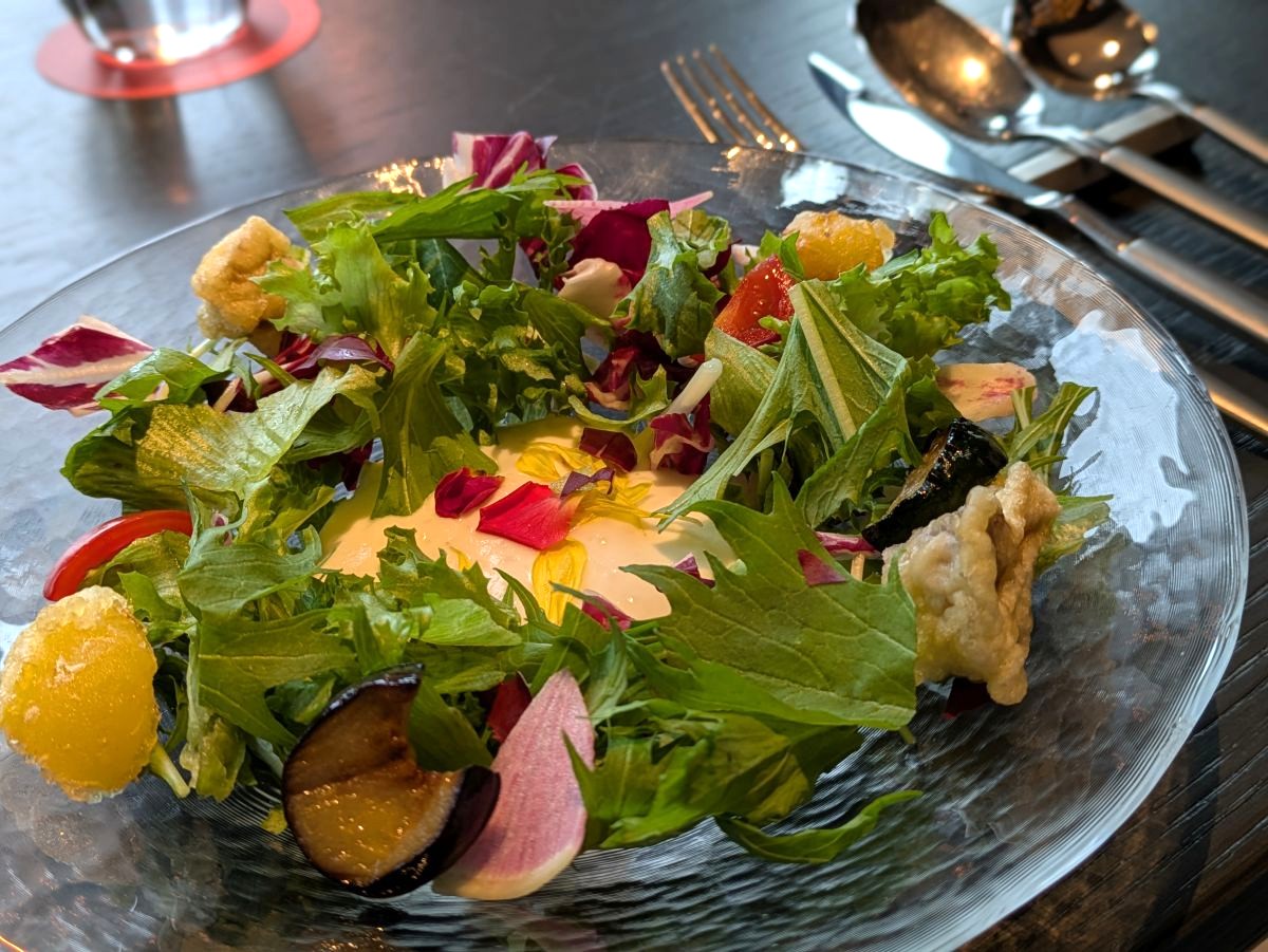 大阪の街を一望！ 入場無料の展望フロア・淀屋橋スカイテラスのビュー＆グルメ