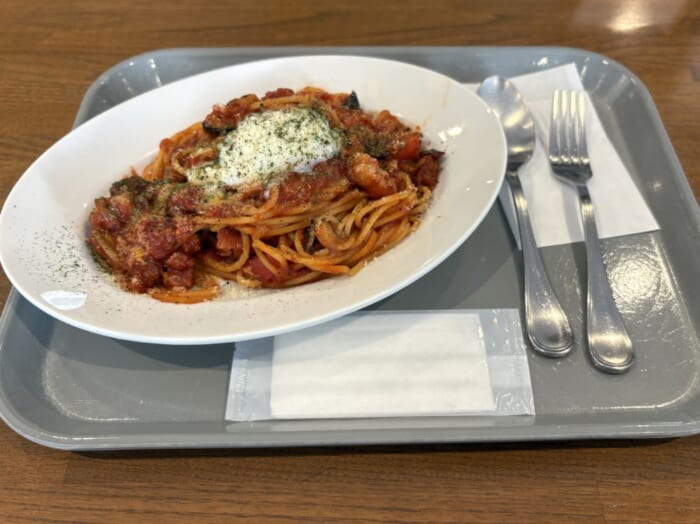 都会の真ん中で本に出会う、『文喫』で味わう静かな余白