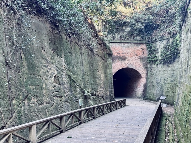 冬の平日朝イチ猿島が、ラピュタの世界観に最も近い説