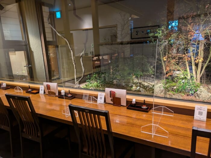 お1人様でも気軽に本格鰻を堪能できます 備長炭でパリッフワッと焼き上げる 浜松 鰻かねりん