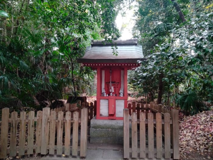 京都で最もミステリアス！？ 三柱鳥居が神々しい木嶋坐天照御魂神社