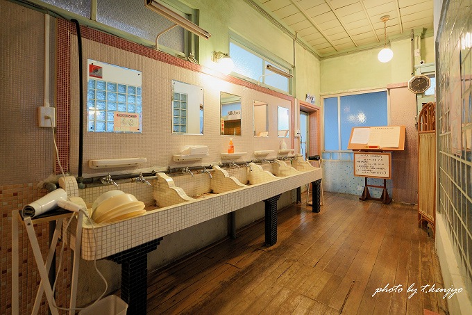 銀山温泉の隣にあった「リアル大正ロマン」！ 瀬見温泉「喜至楼」で触れる、温泉文化遺産と手料理の温もり